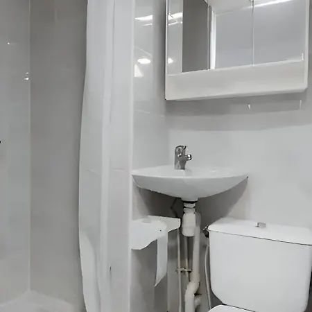 Petit Studio Idealement Situe Apartment *